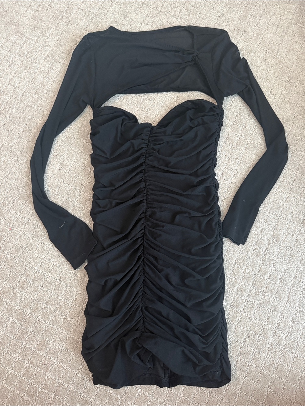 White Fox Boutique Black Ruched Long-Sleeve Bodycon Dress